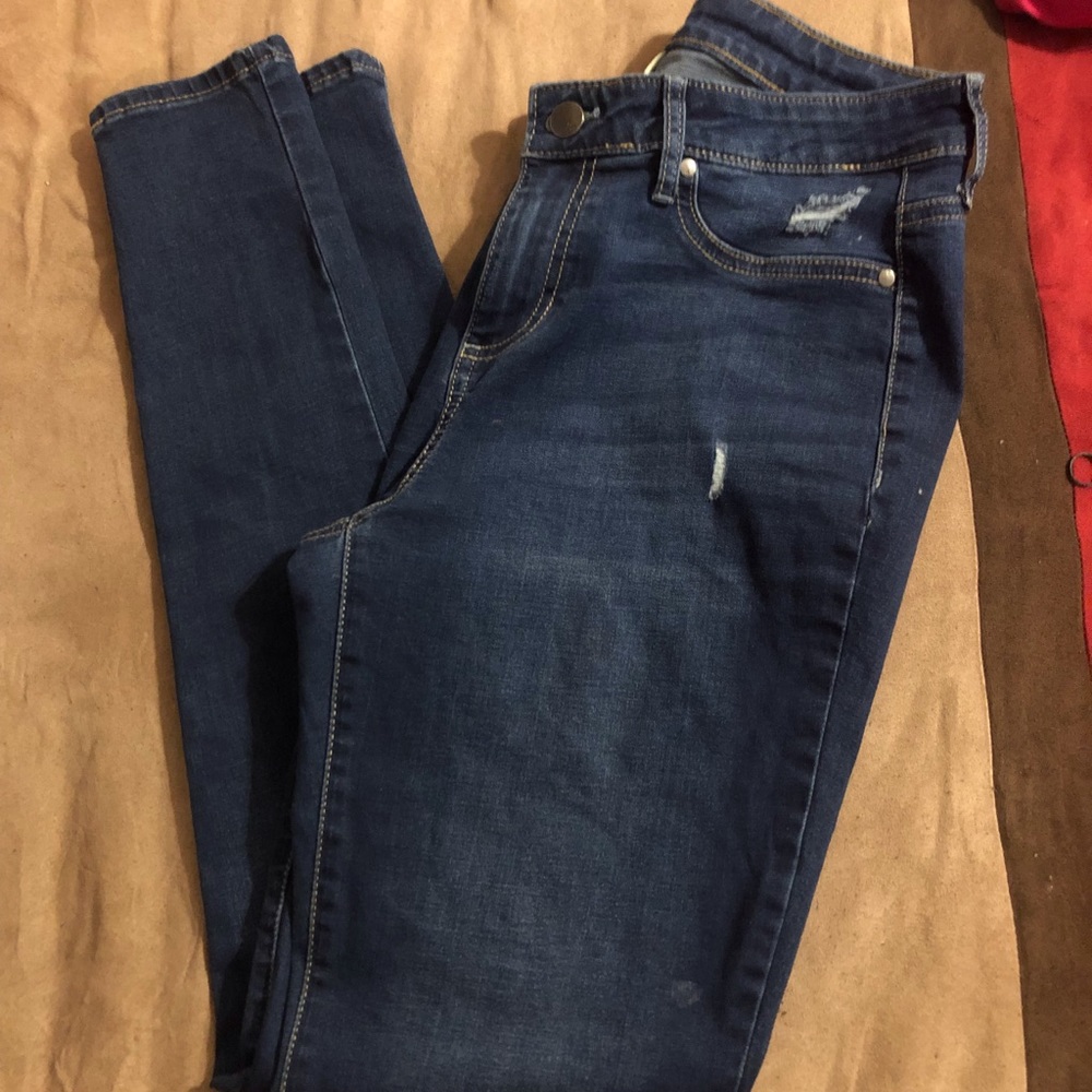 Jeans...2 pair bundle! Excellent condition - Picture 2 of 2